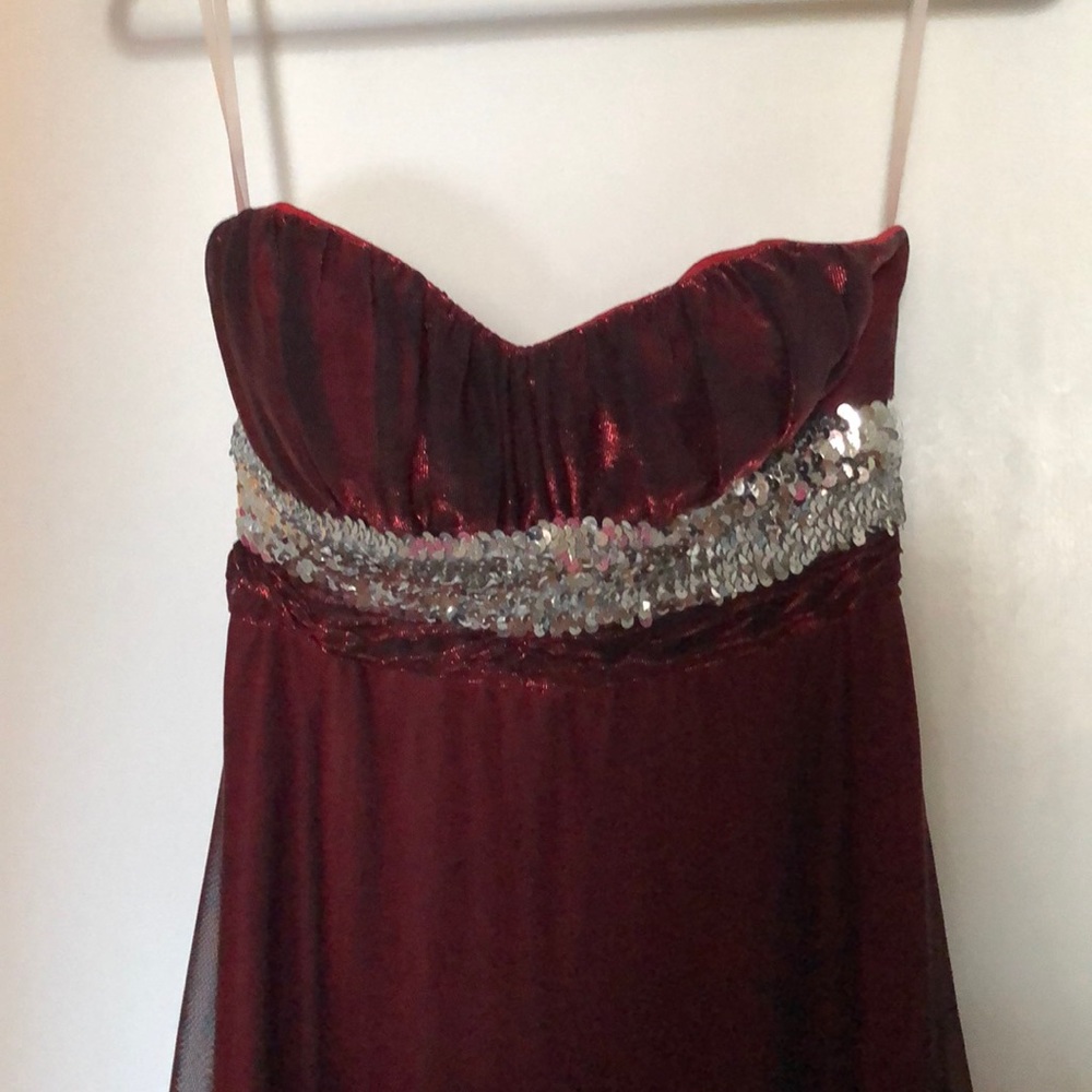 Formal Dress - Picture 2 of 4
